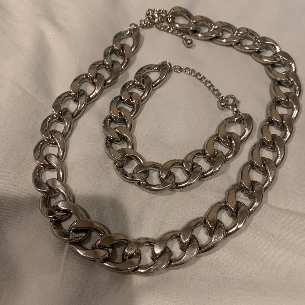 Torrid chain link necklace and bracelet set